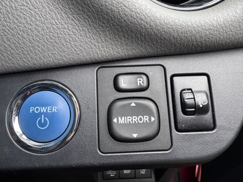 Toyota Yaris 1.5 VVT-h Icon E-CVT Euro 6 (s/s) 5dr 19