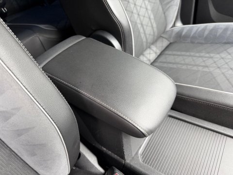 Volkswagen Tiguan R-LINE TDI DSG 44