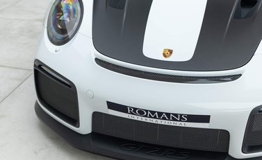 Porsche 911 GT2 RS (991) 29