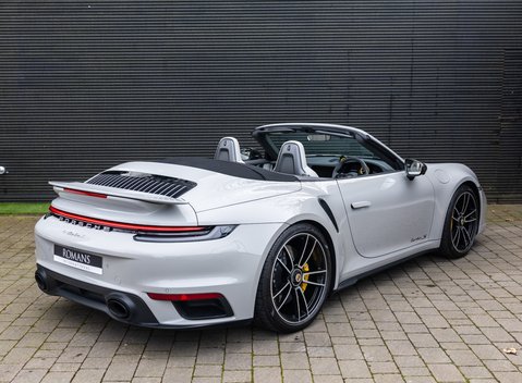 Porsche 911 Turbo S Cabriolet (992) 4