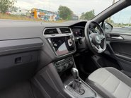 Volkswagen Tiguan R-LINE TECH TSI EVO DSG 10