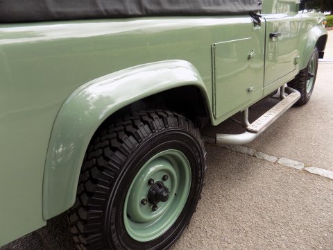 Land Rover Defender 110 2.5 Diesel 30