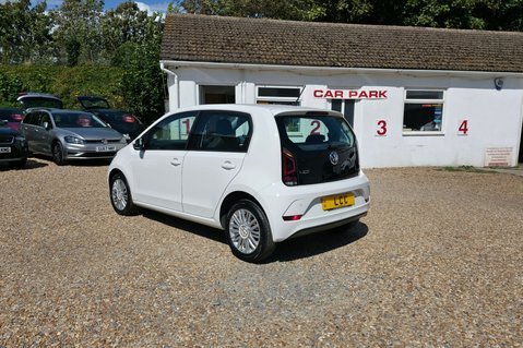 Volkswagen Up 1.0 MOVE UP LOOK! FULL SERVICE HISTORY! 6 SERVICES! 7