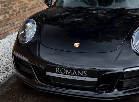 Porsche 911 Targa 4 GTS (991.2) 26