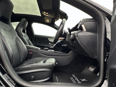 Mercedes-Benz CLA Class CLA 220 AMG LINE PREMIUM PLUS 35