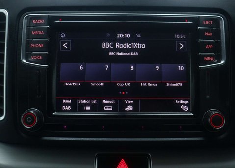 Volkswagen Sharan 1.4 Sharan SE Nav TSi Semi-Auto 5dr 25