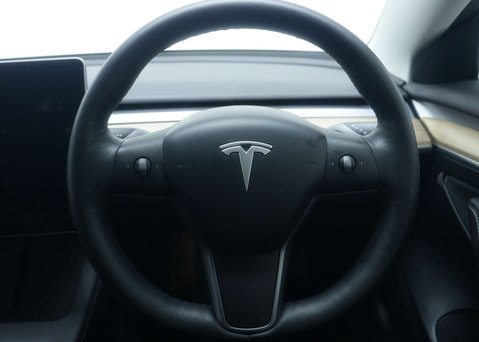 Tesla Model 3 Model 3 Long Range AWD 4WD 4dr 18