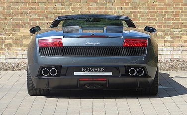 Lamborghini Gallardo LP 560-4 Spyder 6