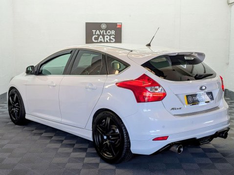 Ford Focus 2.0 TDCi Zetec S Powershift Euro 5 (s/s) 5dr 9
