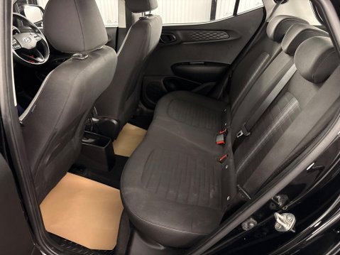 Hyundai i10 1.0 SE Connect Euro 6 (s/s) 5dr 7