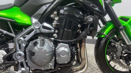 Kawasaki Z900 2017 ONLY 8K NEW MOT SUPER NAKED EXCELLENT CONDITION 900CC 19
