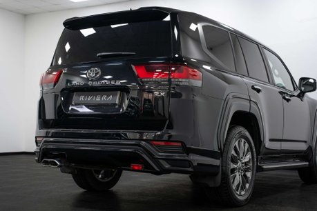 Toyota Land Cruiser ZX300 3.5 Automatic Petrol 9