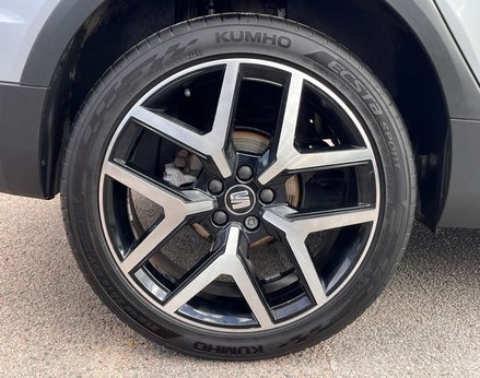 SEAT Arona 1.0 Arona FR Sport TSi Semi-Auto 5dr 14