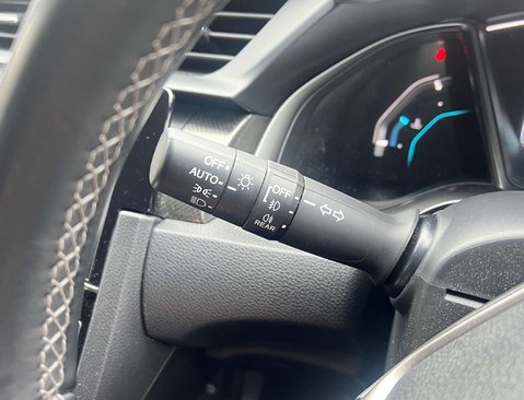 Honda Civic 1.0 Civic SR VTec 5dr 9