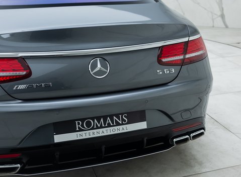 Mercedes-Benz S Class AMG S 63 Coupe 30