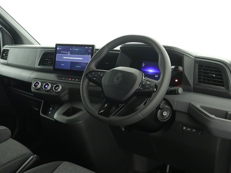 Renault Master MM35 104kW 87kWh Advance V2L Medium Roof Van Auto 14