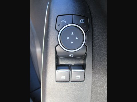 Ford Fiesta 1.0T EcoBoost ST-Line X Euro 6 (s/s) 3dr 46