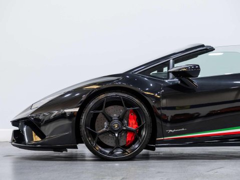 Lamborghini Huracan 5.2 V10 LP 640-4 Performante Spyder LDF 4WD Euro 6 (s/s) 2dr 26