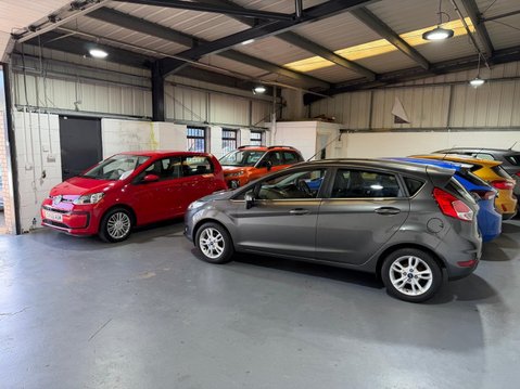Ford Fiesta 1.0T EcoBoost Zetec Euro 6 (s/s) 5dr 5