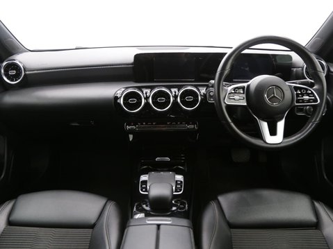 Mercedes-Benz A Class 1.5 A180d Sport 7G-DCT Euro 6 (s/s) 5dr 9