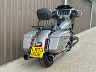 Harley-Davidson Cvo 2.0 CVO Street Glide 1977 23 24