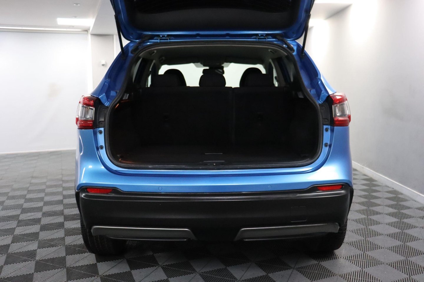 2017 Nissan Qashqai — image 35