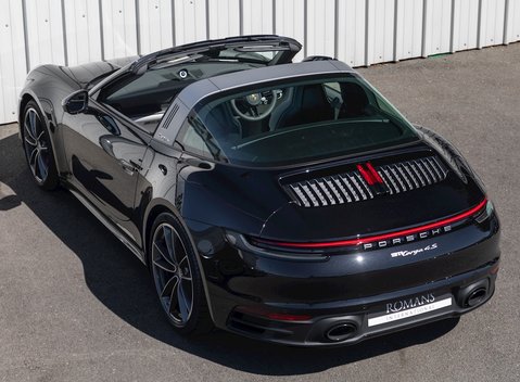 Porsche 911 (992) Targa 4S 11