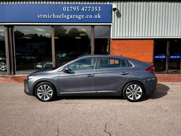 Hyundai IONIQ 1.6 IONIQ Premium SE FHEV Semi-Auto 5dr 11