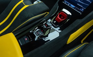 Lamborghini Huracan Tecnica 21