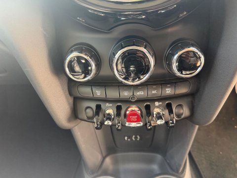 Mini Hatch COOPER 32