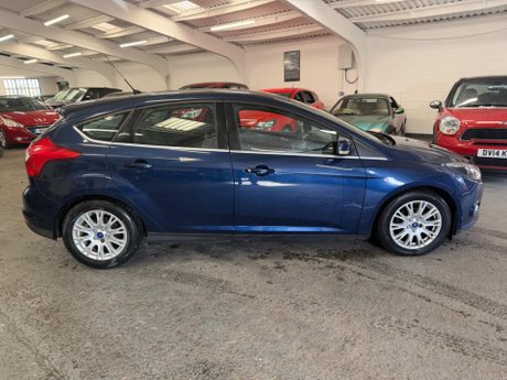 Ford Focus 1.6 TDCi Titanium Euro 5 (s/s) 5dr 7