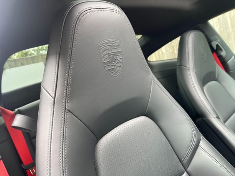 Porsche 911 3.0T 992 Carrera 4S PDK 4WD Euro 6 (s/s) 2dr 15