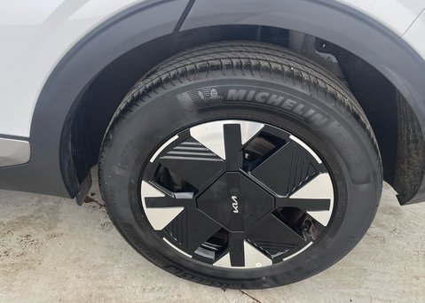 Kia Sportage 1.6 T-GDi HEV PURE 15