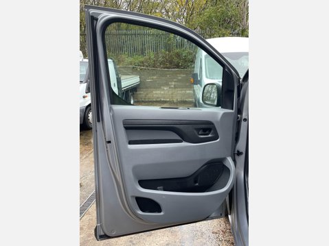 Peugeot Expert 2.0 BlueHDi 1400 Professional Standard Panel Van 6dr Diesel Manual MWB Euro 35