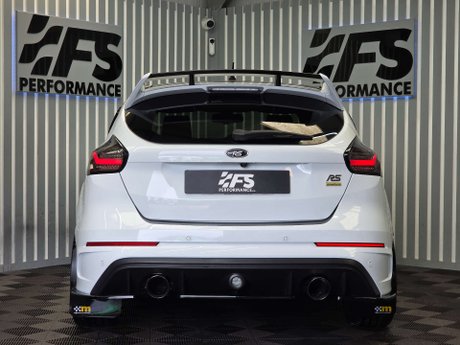 Ford Focus 2.3T EcoBoost RS Hatchback 5dr Petrol Manual AWD Euro 6 (s/s) (350 ps) 40