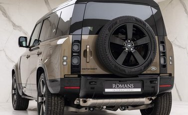 Land Rover Defender X 4