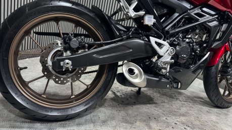 Honda CB 2024 ONLY 3K EXCELLENT CONDITION WARRANTY 125CC 9