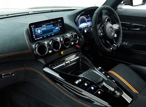Mercedes-Benz Amg GT Black Series 9