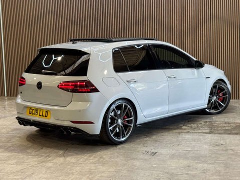Volkswagen Golf 2.0 Golf R TSi Semi-Auto 4WD 5dr 22