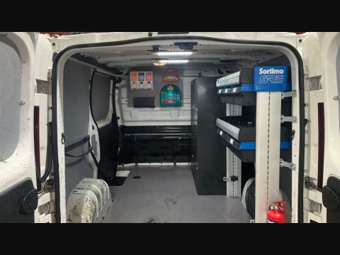 Renault Trafic 2.0 Trafic SL28 Business+ Energy dCi 11