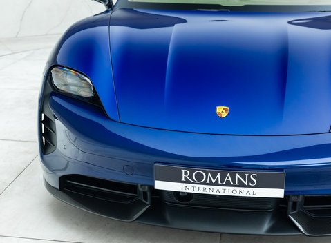 Porsche Taycan GTS Sport Turismo 36