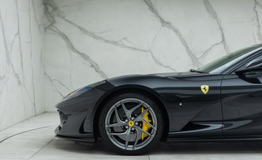 Ferrari 812 Superfast 40