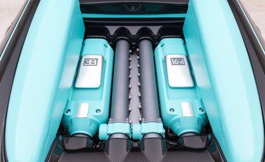 Bugatti Veyron Grand Sport Vitesse 30