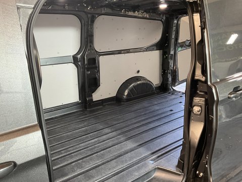 Ford Transit Custom 2.0 300 EcoBlue Limited L2 H1 Euro 6 (s/s) 5dr 9
