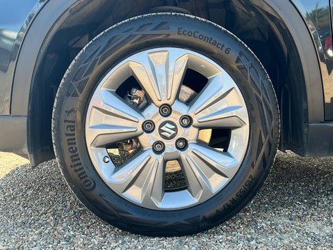 Suzuki Vitara SZ-T BOOSTERJET MHEV 4