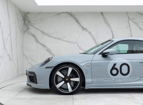 Porsche 911 (992) Sport Classic 37