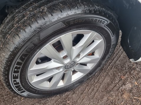 Volkswagen Transporter T28 TDI P/V HIGHLINE 12