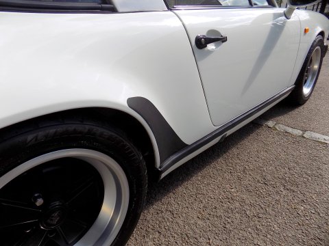 Porsche 911 CARRERA 3.2 TARGA 22