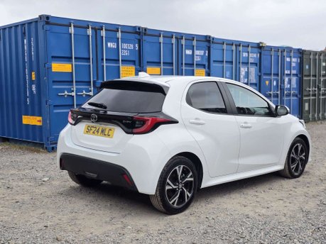 Toyota Yaris 1.5 VVT-h Design Hatchback 5dr Petrol Hybrid E-CVT Euro 6 (s/s) (116 ps) 12