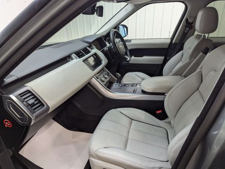 Land Rover Range Rover Sport 3.0 Range Rover Sport HSE SDV6 Auto 4WD 5dr 50